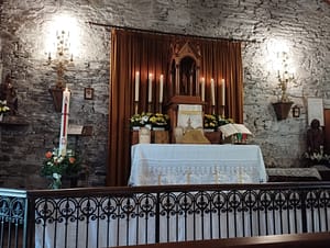 autel-chapelle-guer-fsspx